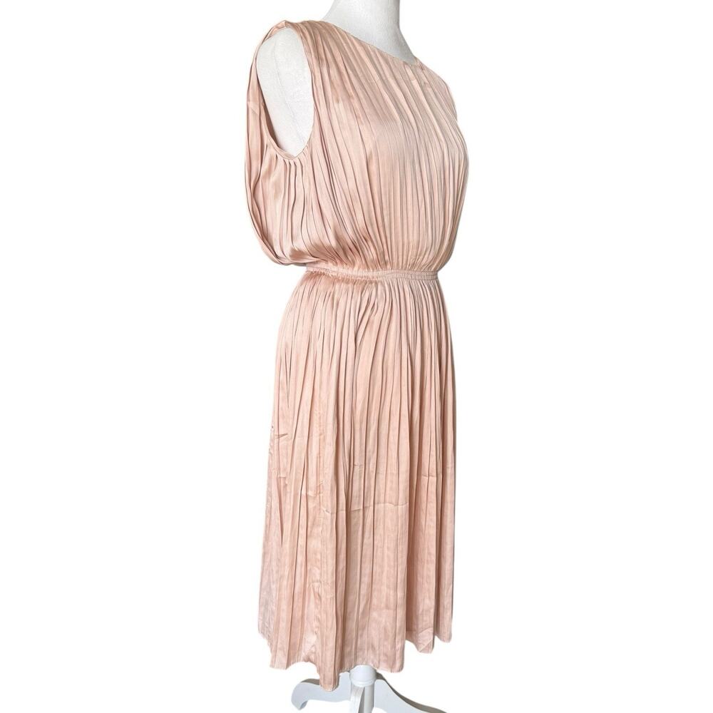 Massimo Dutti Blush Rose Pink Pleated Dress Size Medium Halted Midi Satin